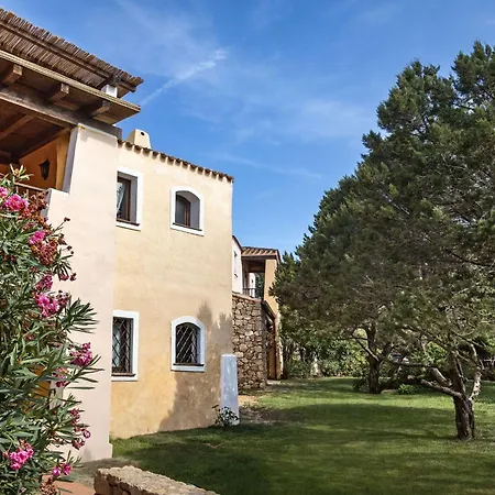 Holiday Residence Il Giardino Degli Oleandri In Porto Cervo *