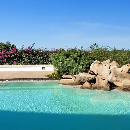 Apartment Holiday Residence Il Giardino Degli Oleandri In Porto Cervo